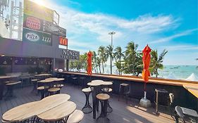 นอนซ์ โฮสเทล